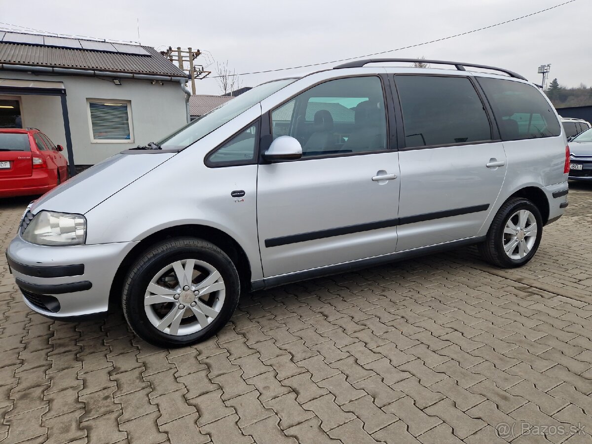 Predám Seat Alhambra 1.9 TDI 85 KW r.v.2010..7-miestna,Tažné