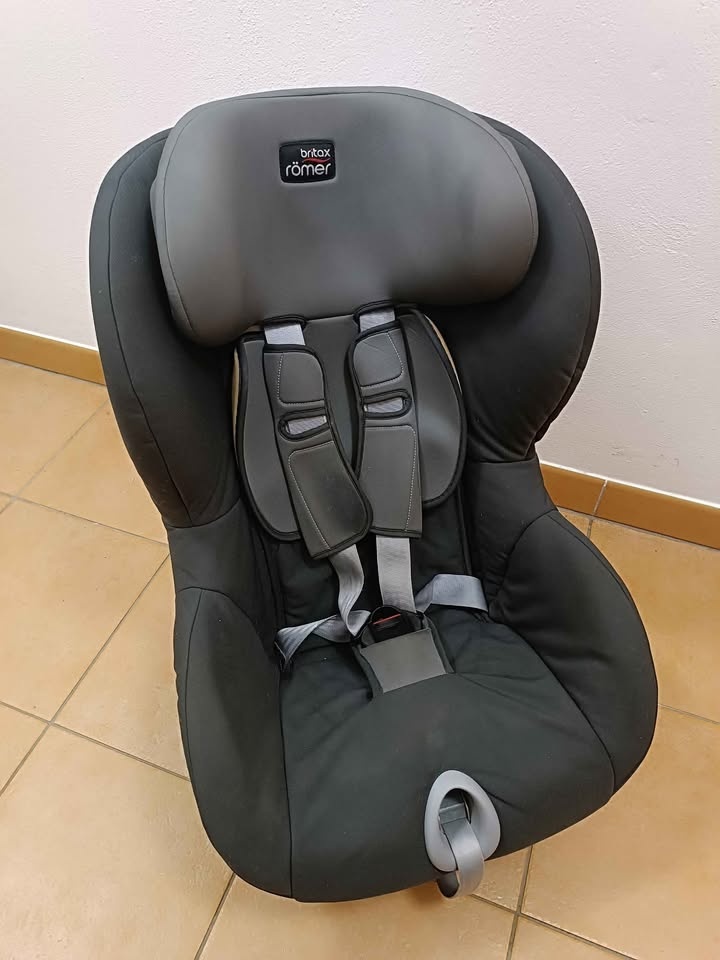 Autosedačka ★ BRITAX RÖMER KING II Storm Gray (9-18 kg)