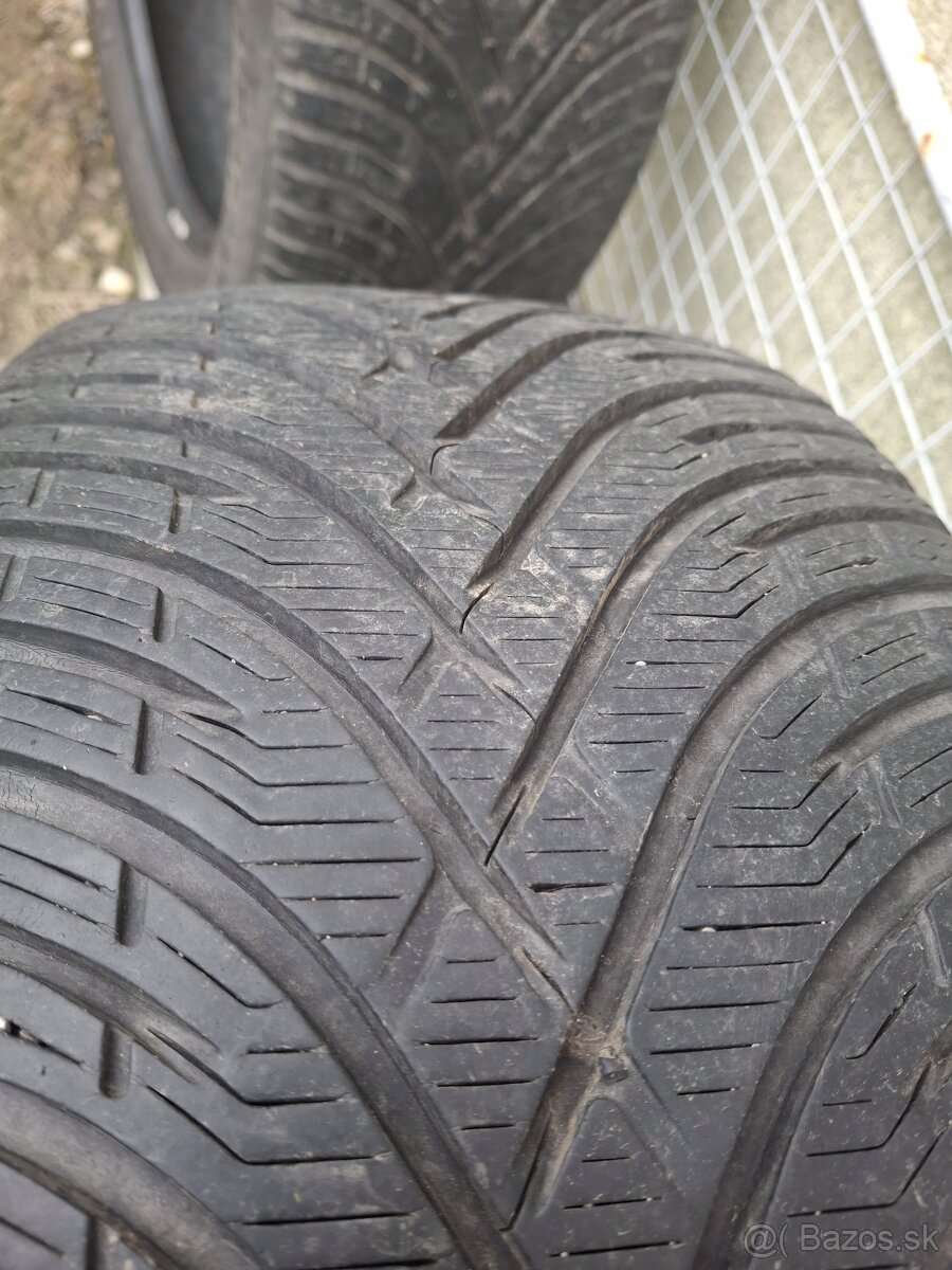 Zimné pneumatiky 235/50 r18 2 ks