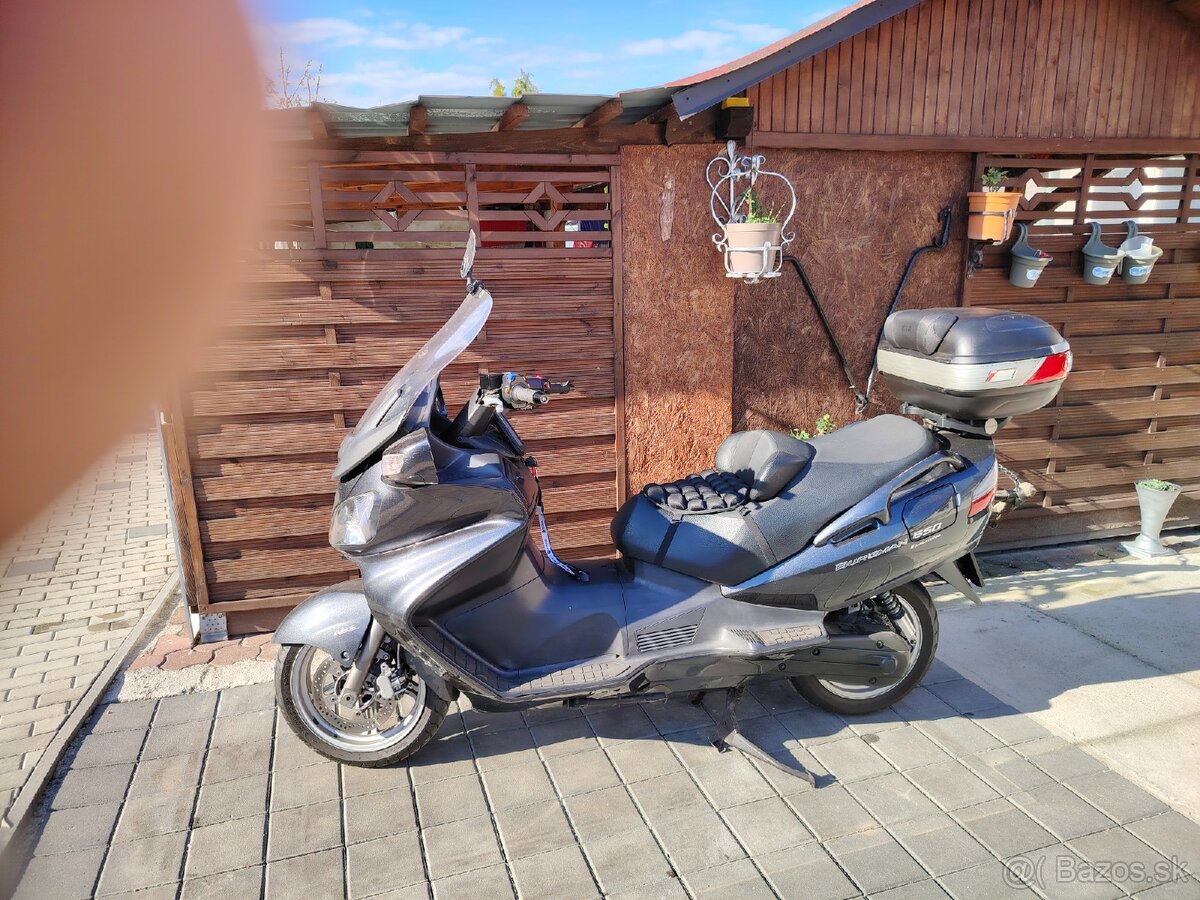 Suzuki Burgman 650i exekutive