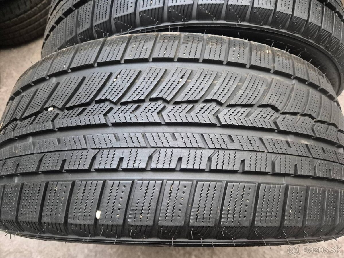 235/45 r19 zimné 2 ks AUSTONE dezén 7,8 mm DOT2023