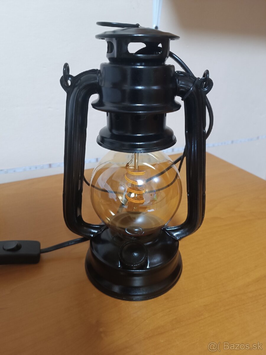 Nočná retro lampa