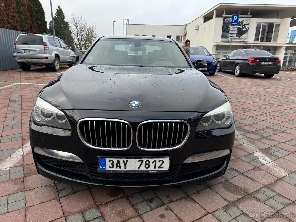 BMW 740xD 2014, 1. Majitel, servis BMW, super stav