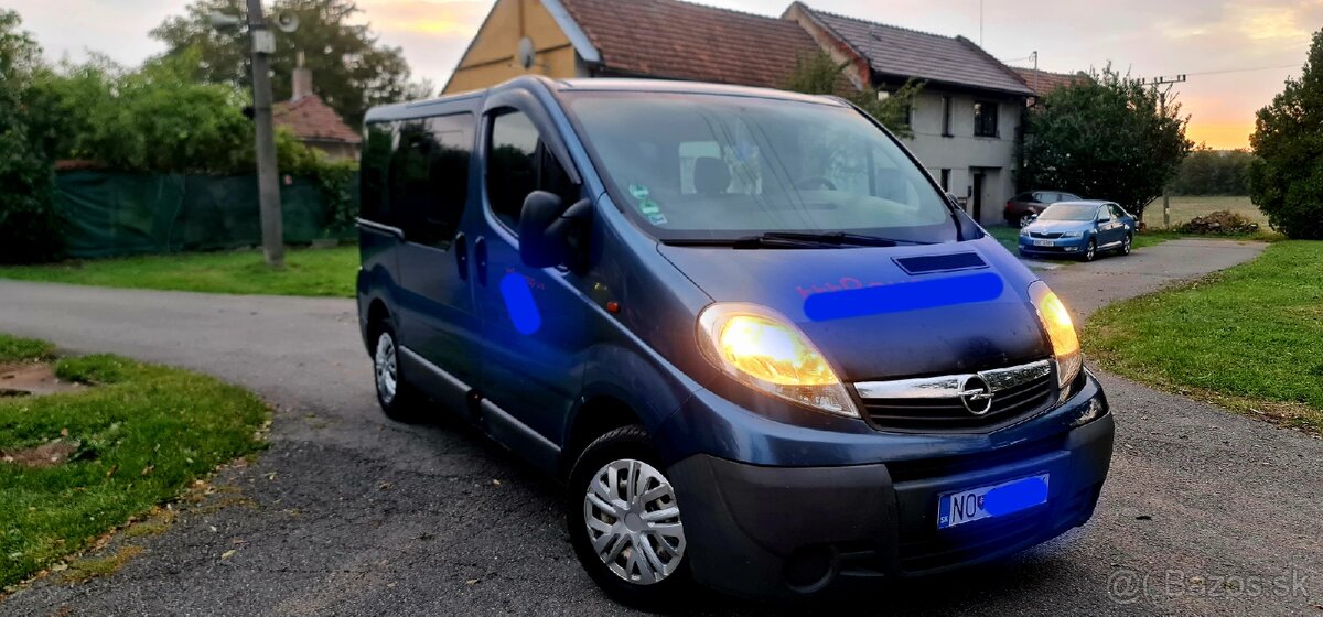 Predam Opel Vivaro 2.0 84kw, 9 miestne