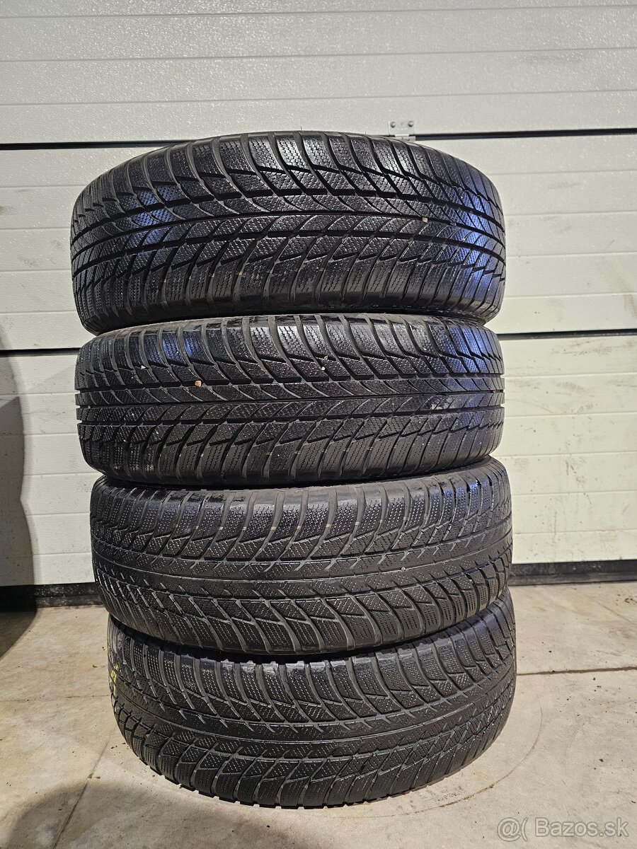 Zimná Pneu Bridgestone 215/65 R17 2022