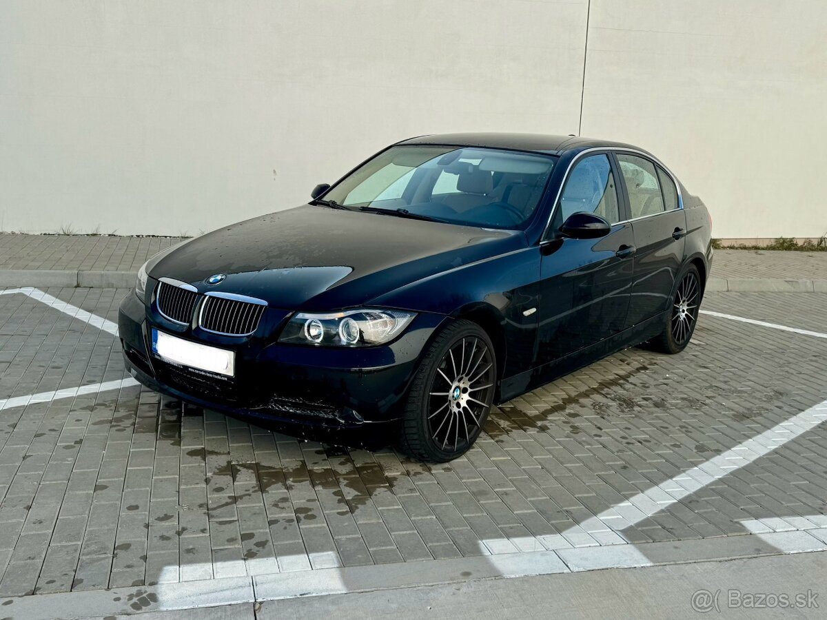 BMW e90 318 i