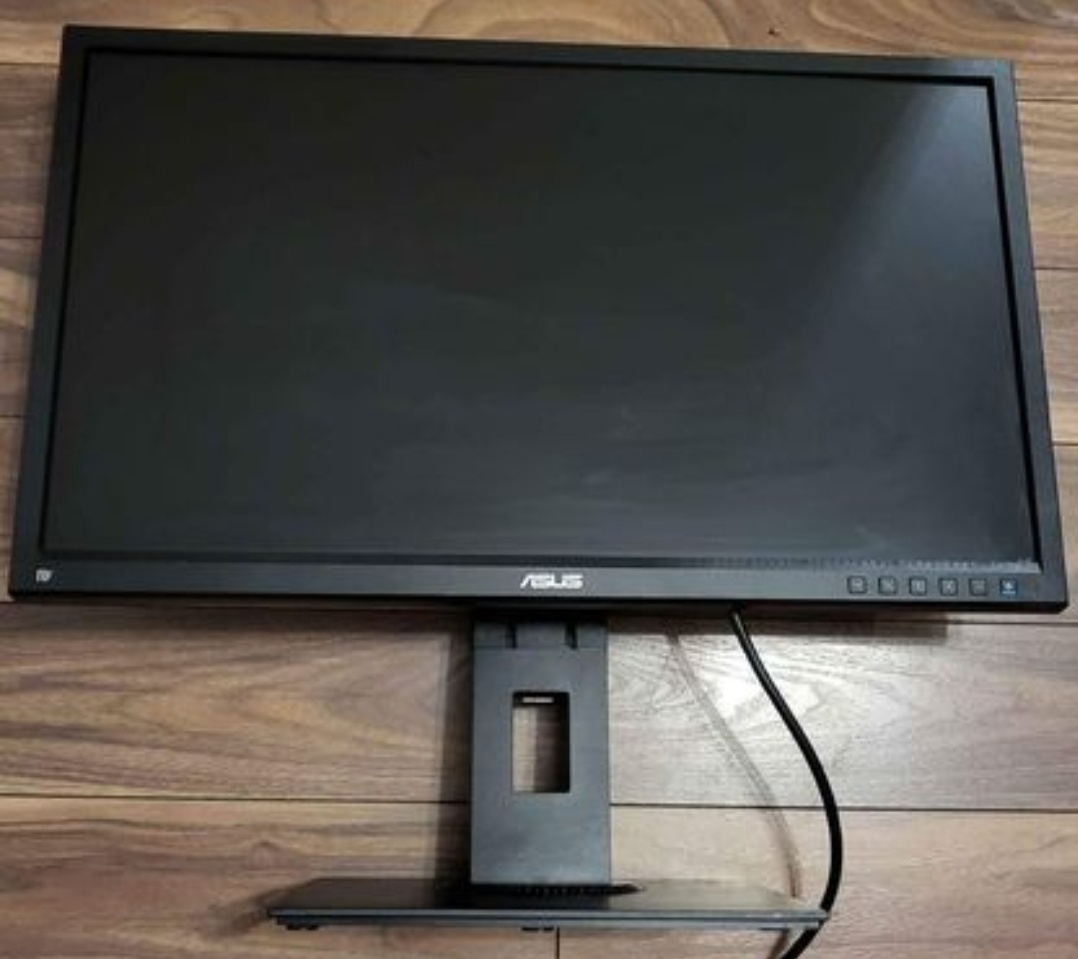 Predám monitor ASUS 23,8"