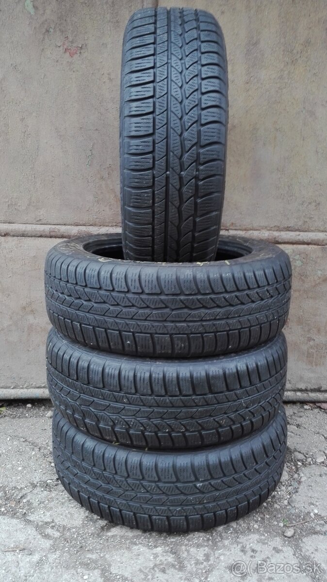 Predám 4-Zimné pneumatiky Continental Winter 215/60 R17