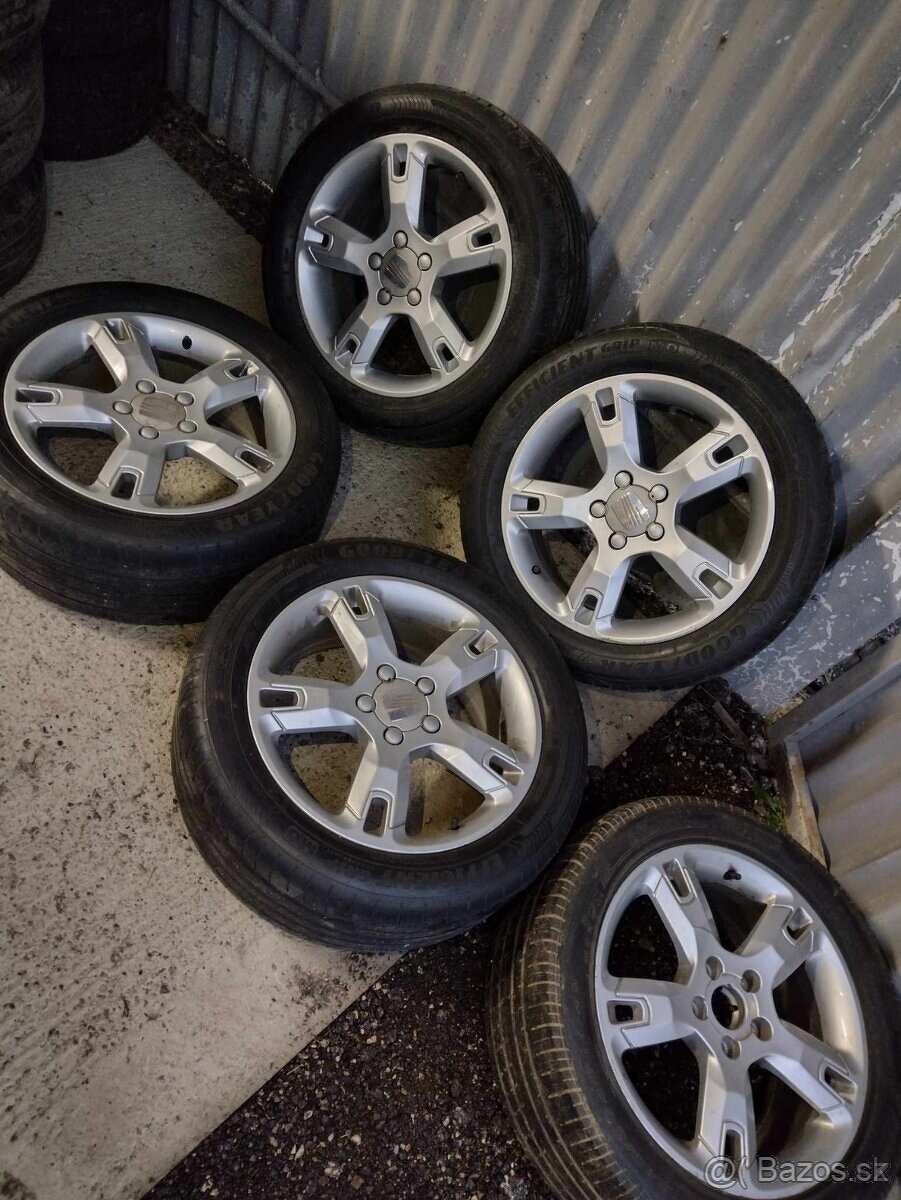 5ks alu disky orig Seat 5x112 r17 + pneu