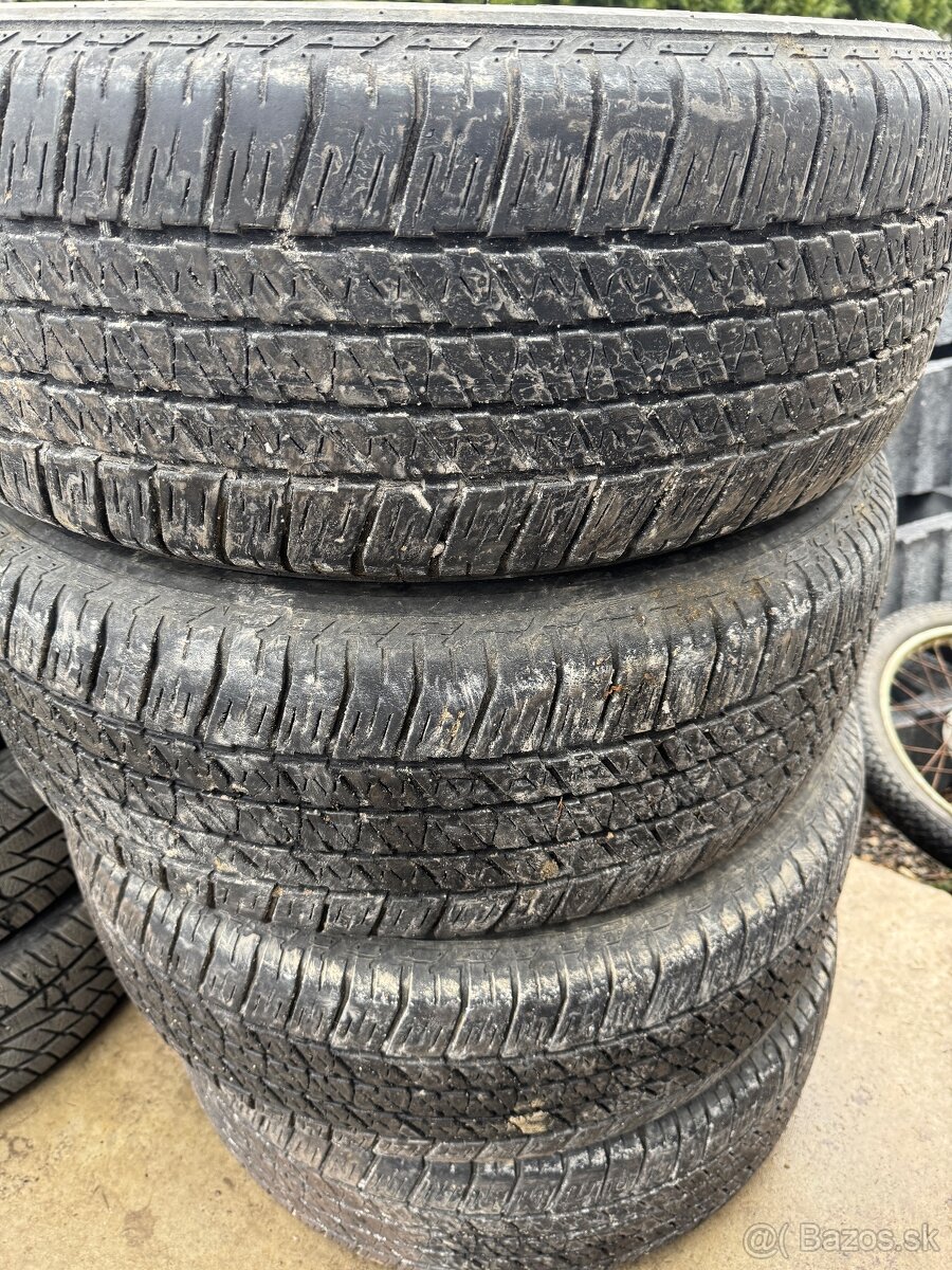 265/60 R18