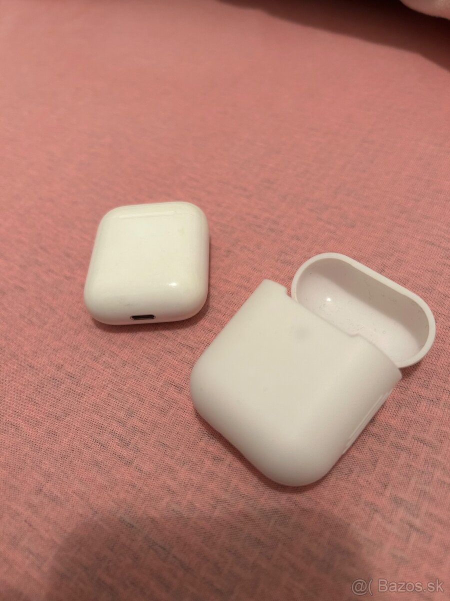 AirPods 2019