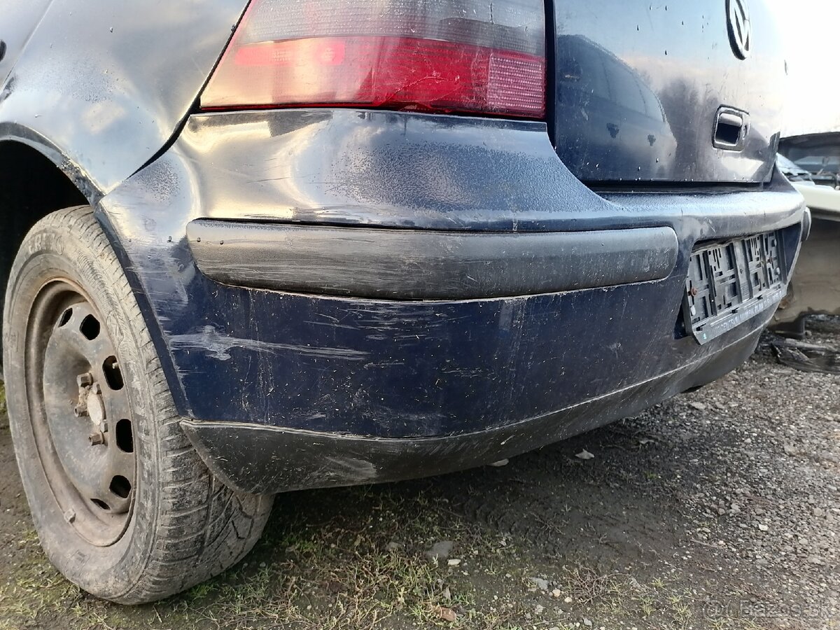 Zadny naraznik VW Golf 4 hatchback