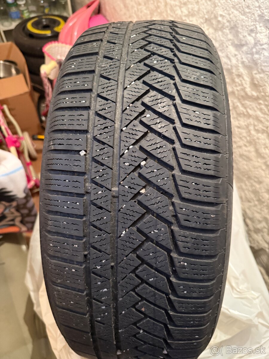 225/55R18 XL zimné Continental