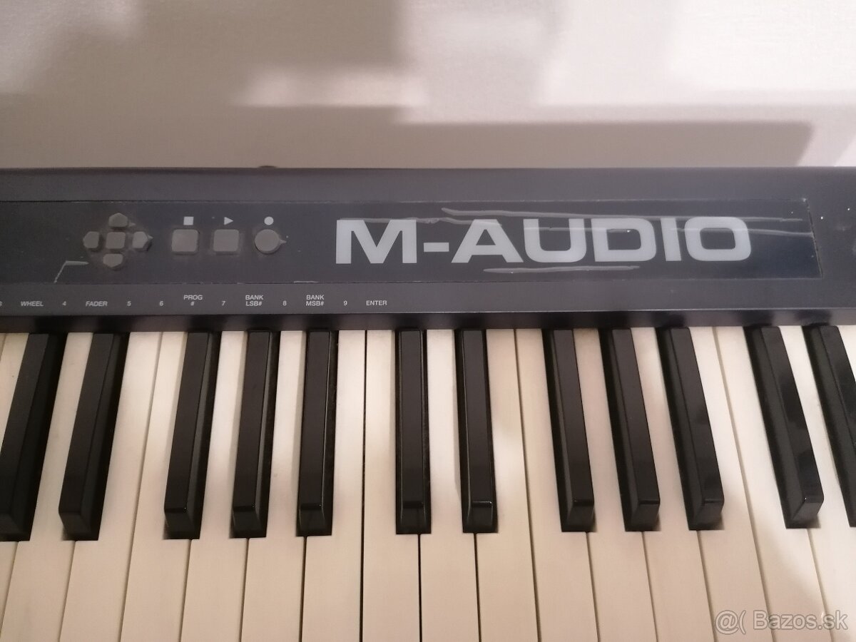 M-Audio Keystation 88 MK3 MIDI keyboard