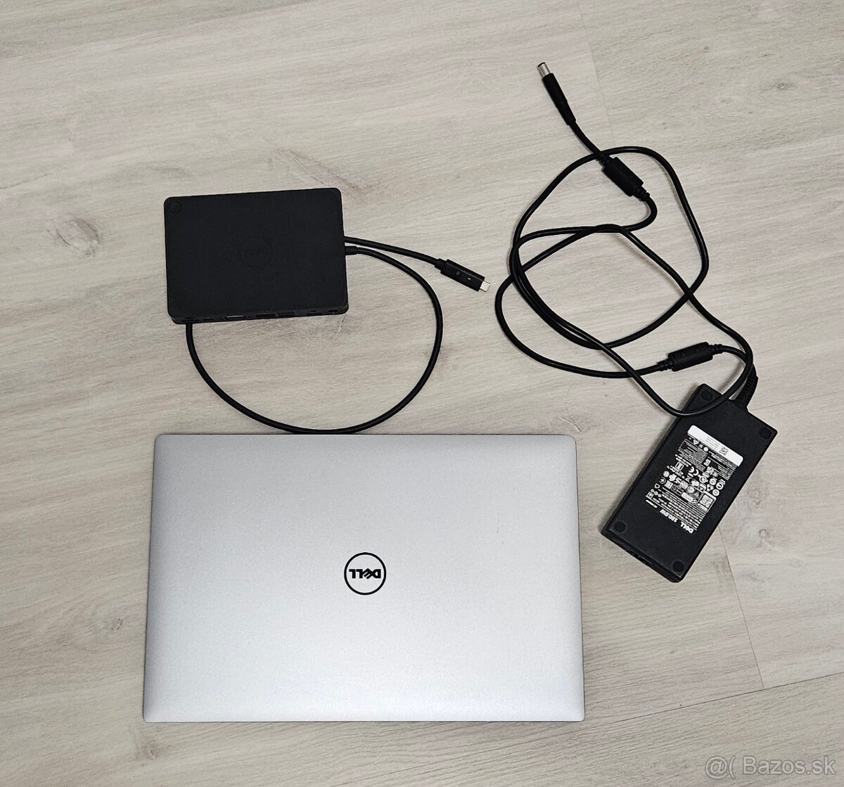 Dell XPS 15 + dokovacia stanica WD19