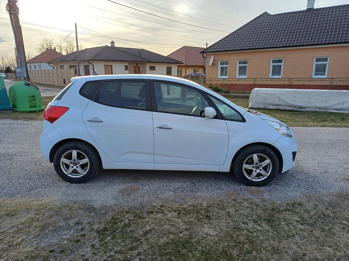 Predám ĺahko poškodenú Kia Venga 1.4crdi,66kw,rok 2014,manuá