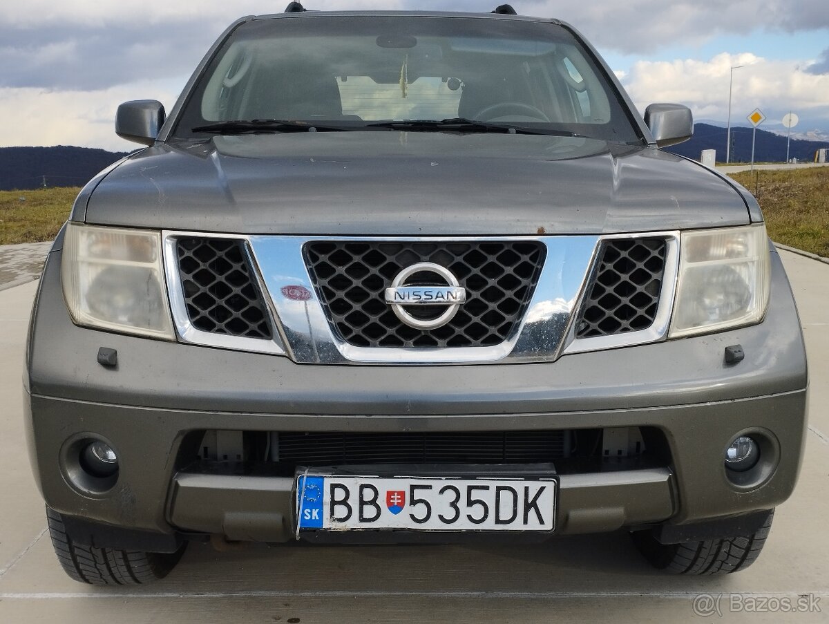 Nissan Pathfinder 2,5 DCi XE WEBASTO