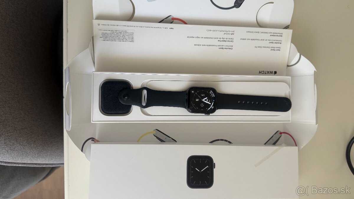 Apple watch 5  44mm