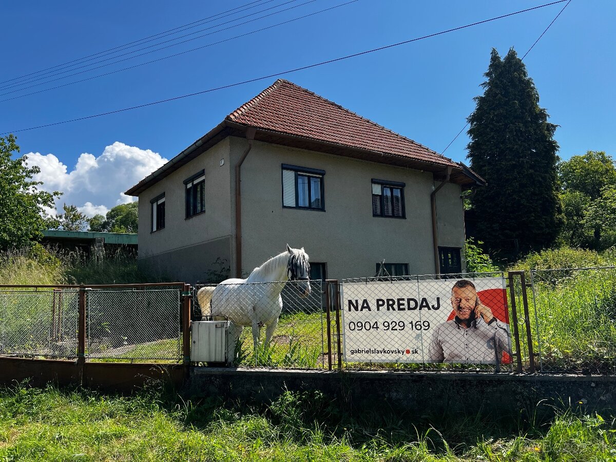 NA PREDAJ starší rodinný dom v obci Trstené s pozemkom 2176m