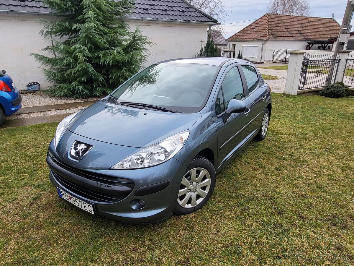 Peugeot 207 1,4 benzin