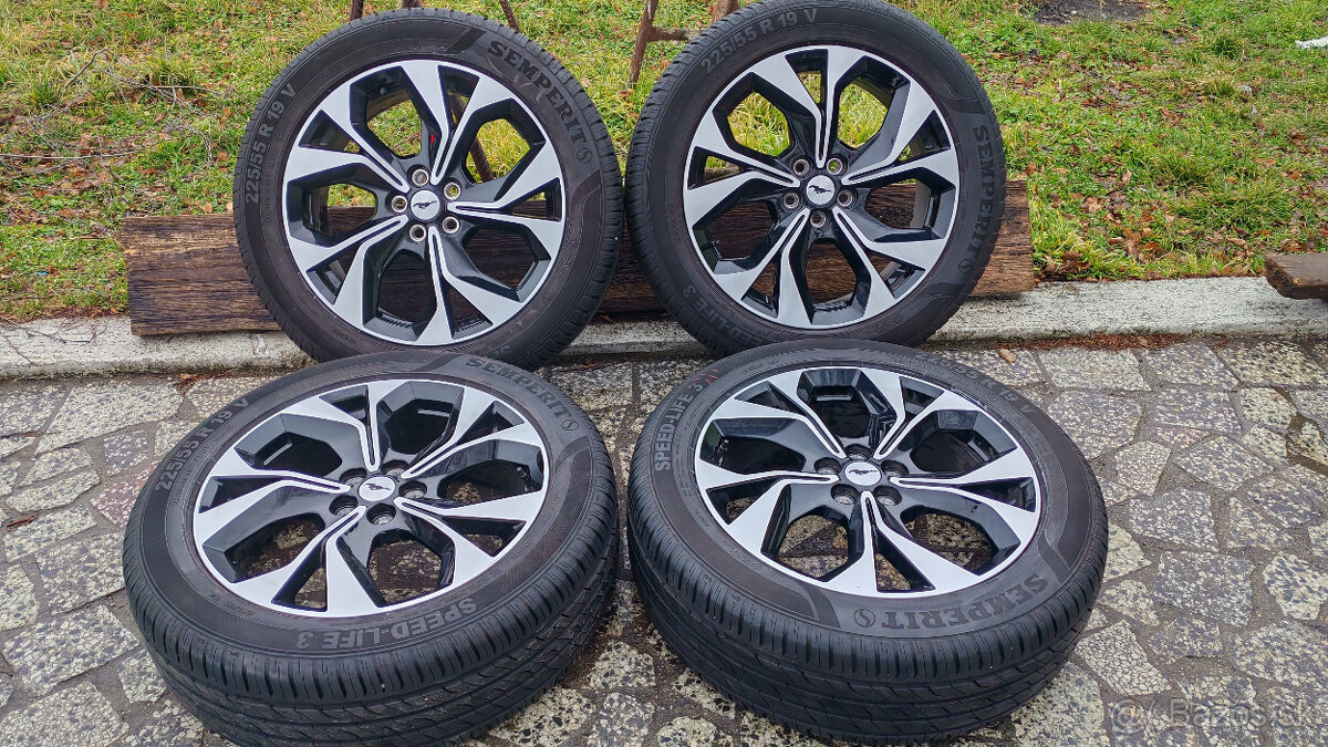 5x108 R19 --- MUSTANG E MACH , FORD KUGA