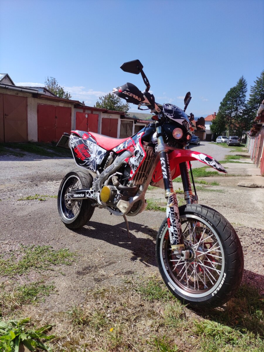 Honda crf 250 HM-moto supermoto