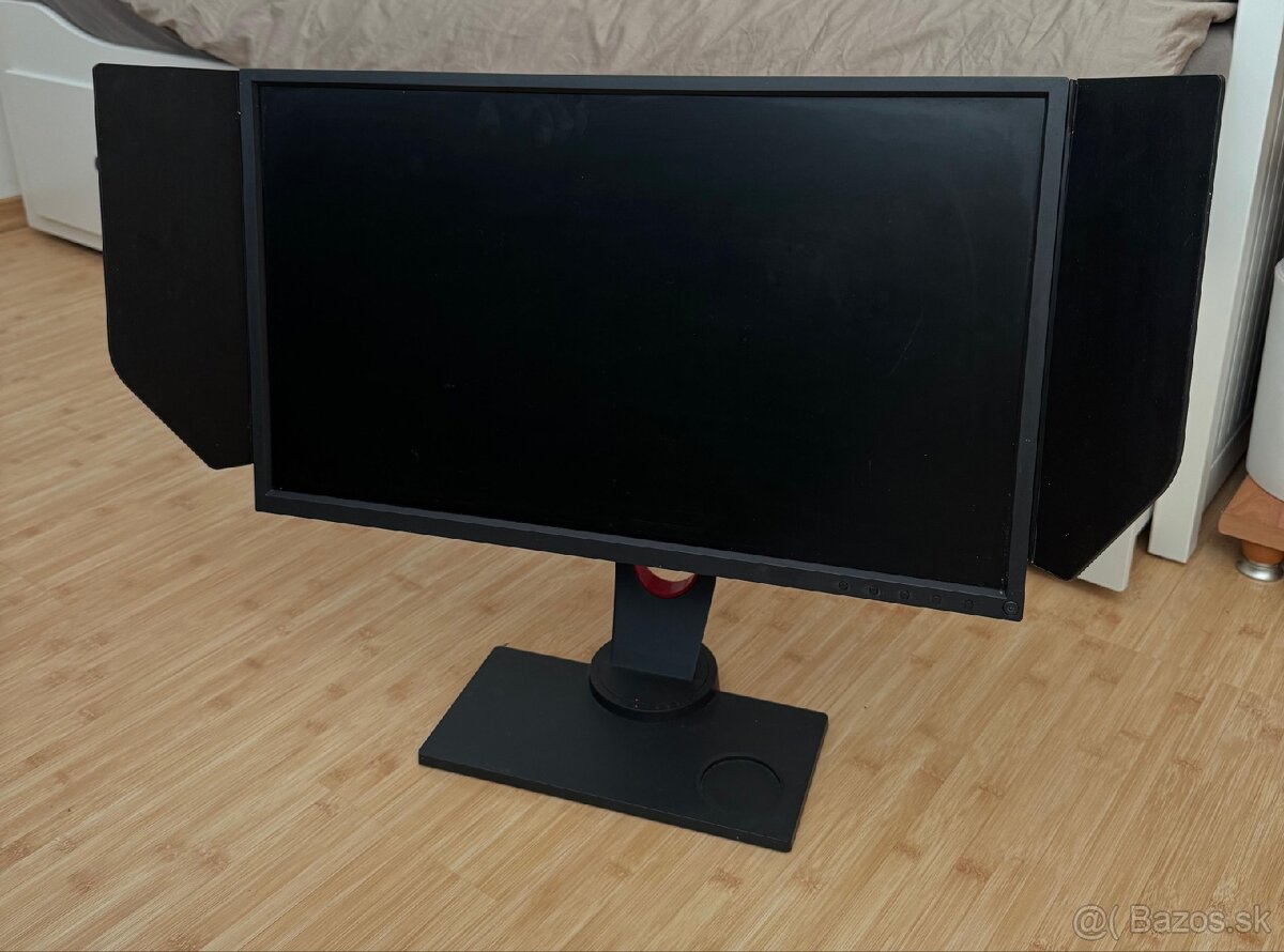 Predám herný monitor BenQ Zowie XL2546-E – 240Hz, DyAc+