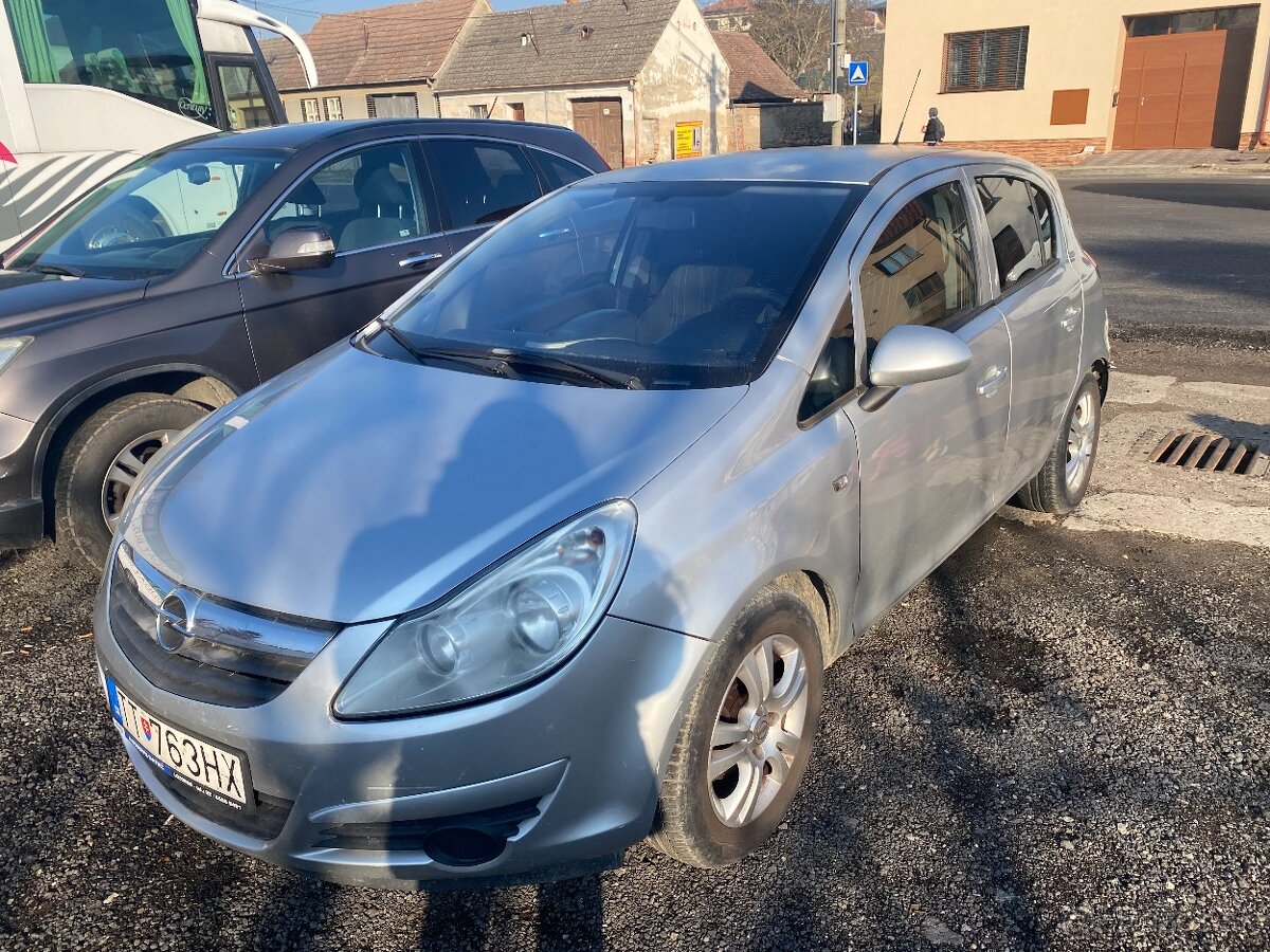 Predam Opel Corsa