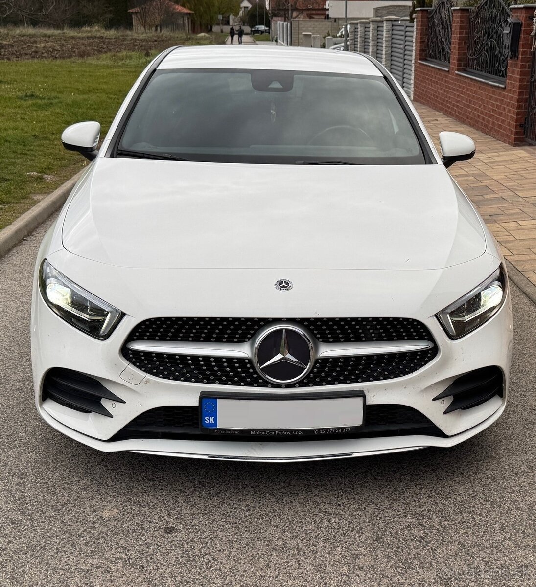 Mercedes Benz A180 AMG line hatchback