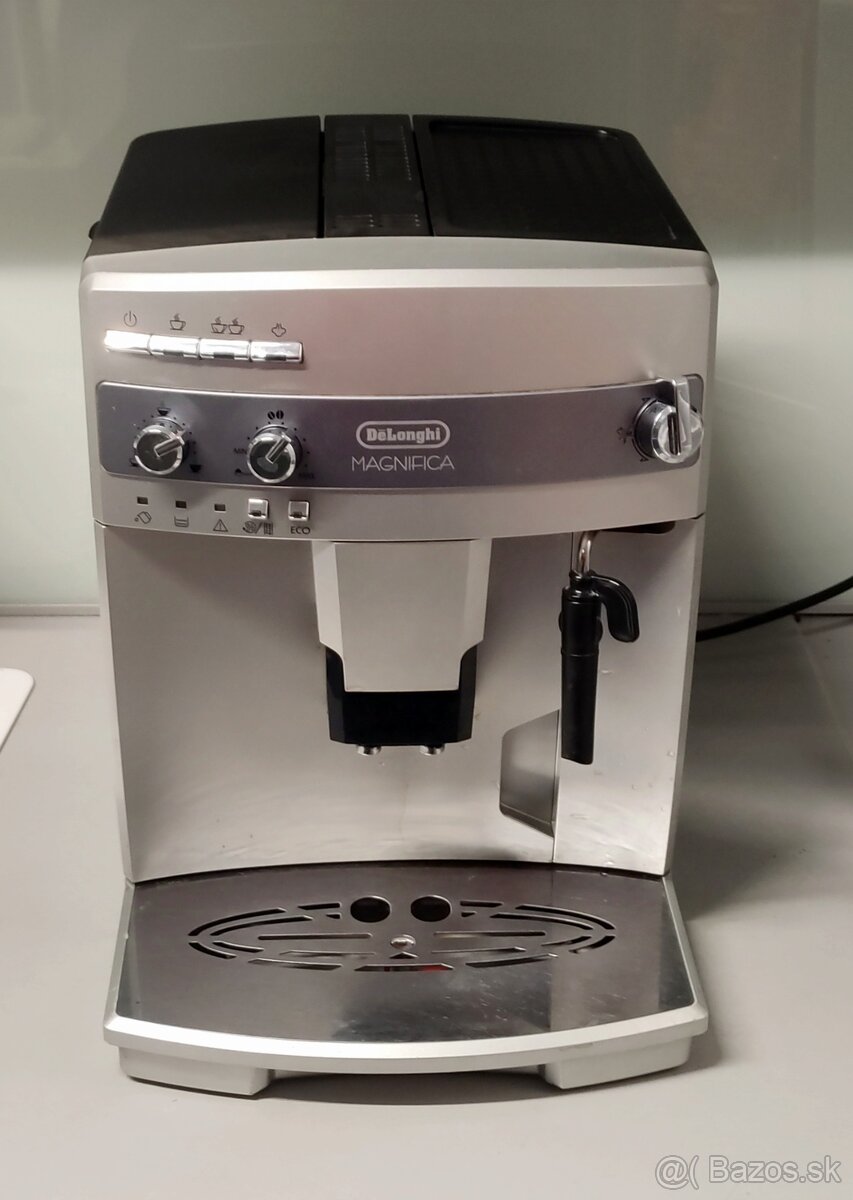 Predam kavovar Delonghi ESAM 03.110S eco