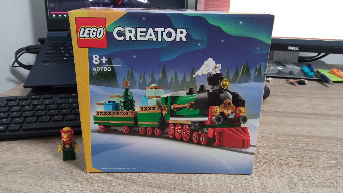 Predám Lego Holiday 40700 - Winter Holiday Train.