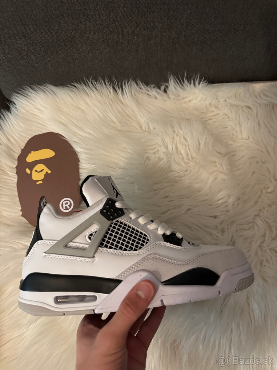 Jordan 4