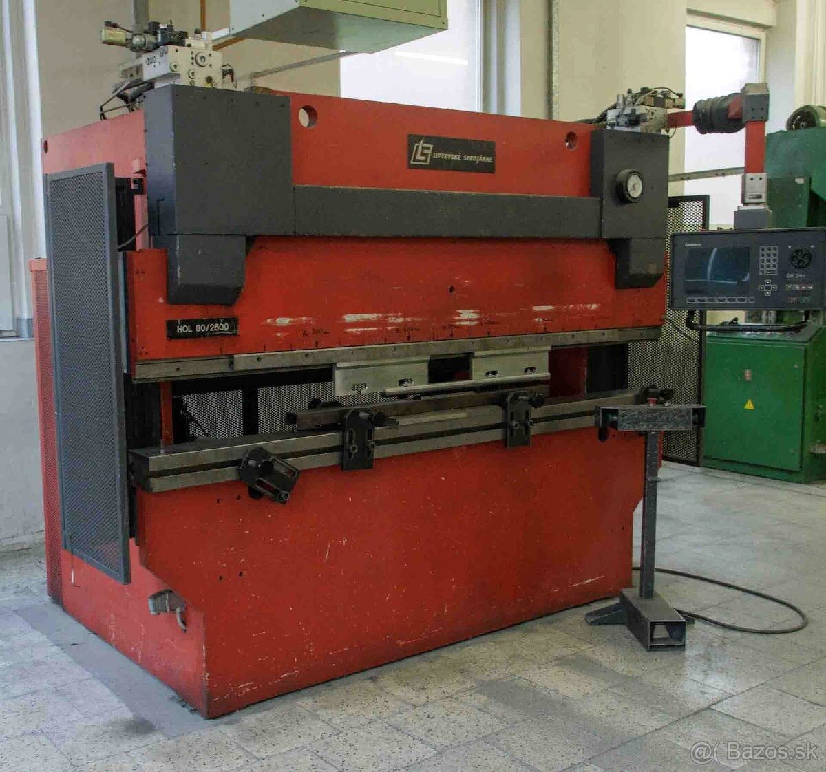 HOL 80/2500 / ohraňovací lis CNC