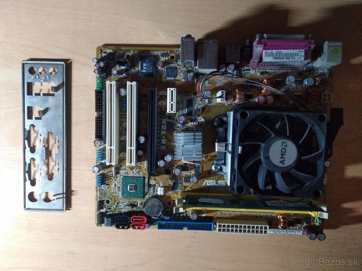 Osadená základná doska s AMD procesorom Athlon 4000+