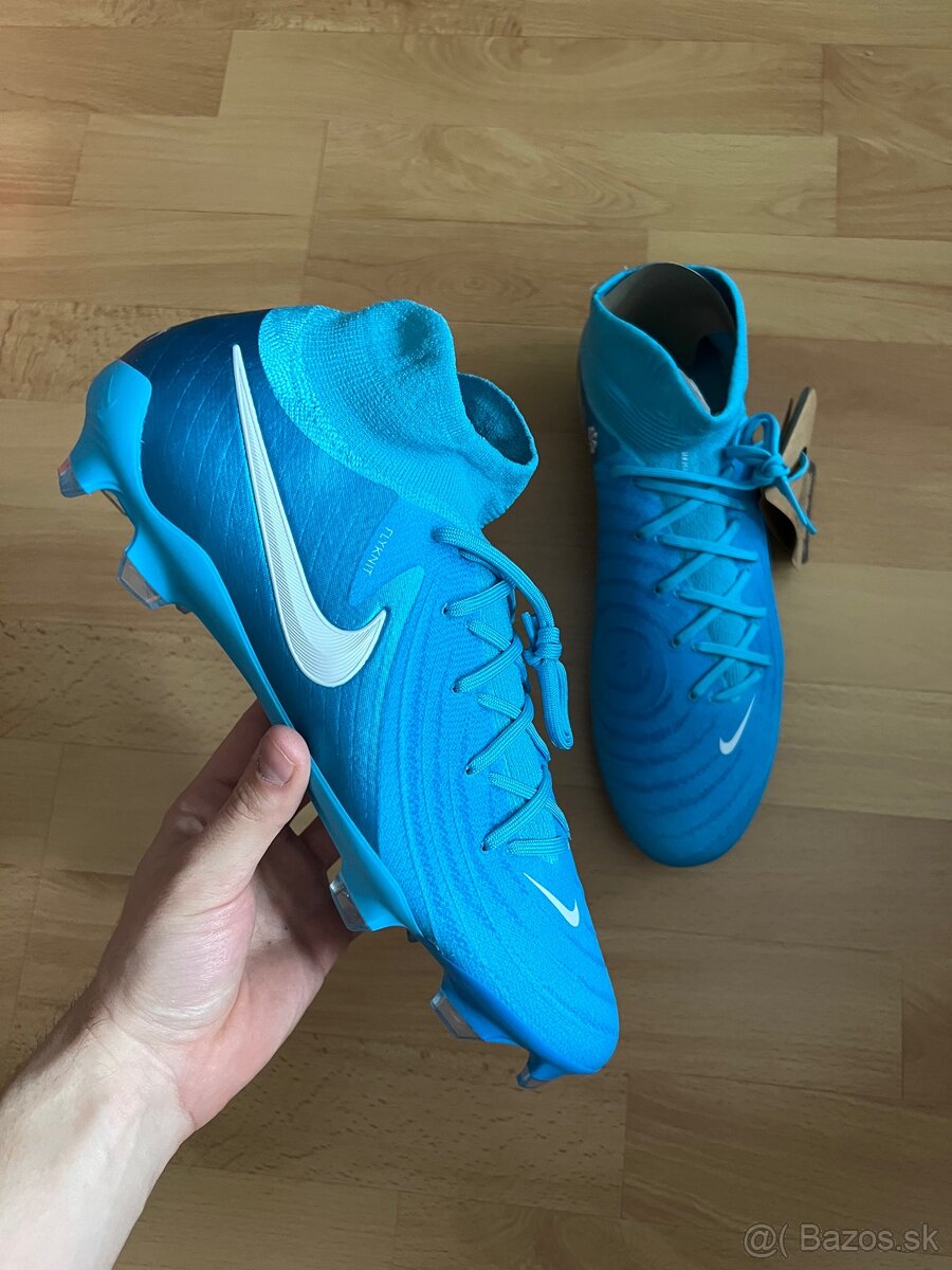 Kopačky Nike Phantom Luna II Pro FG