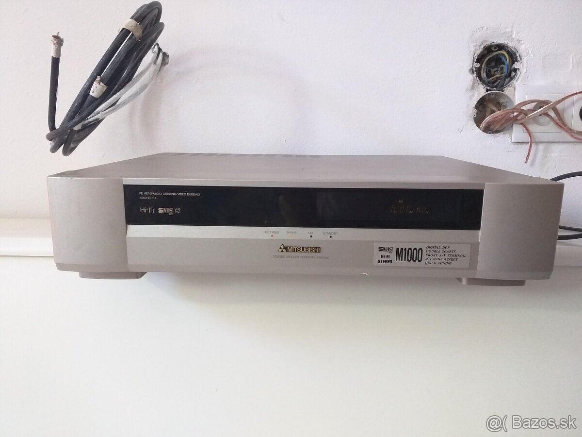 Predam s-vhs videorecorder mitsubishi m1000