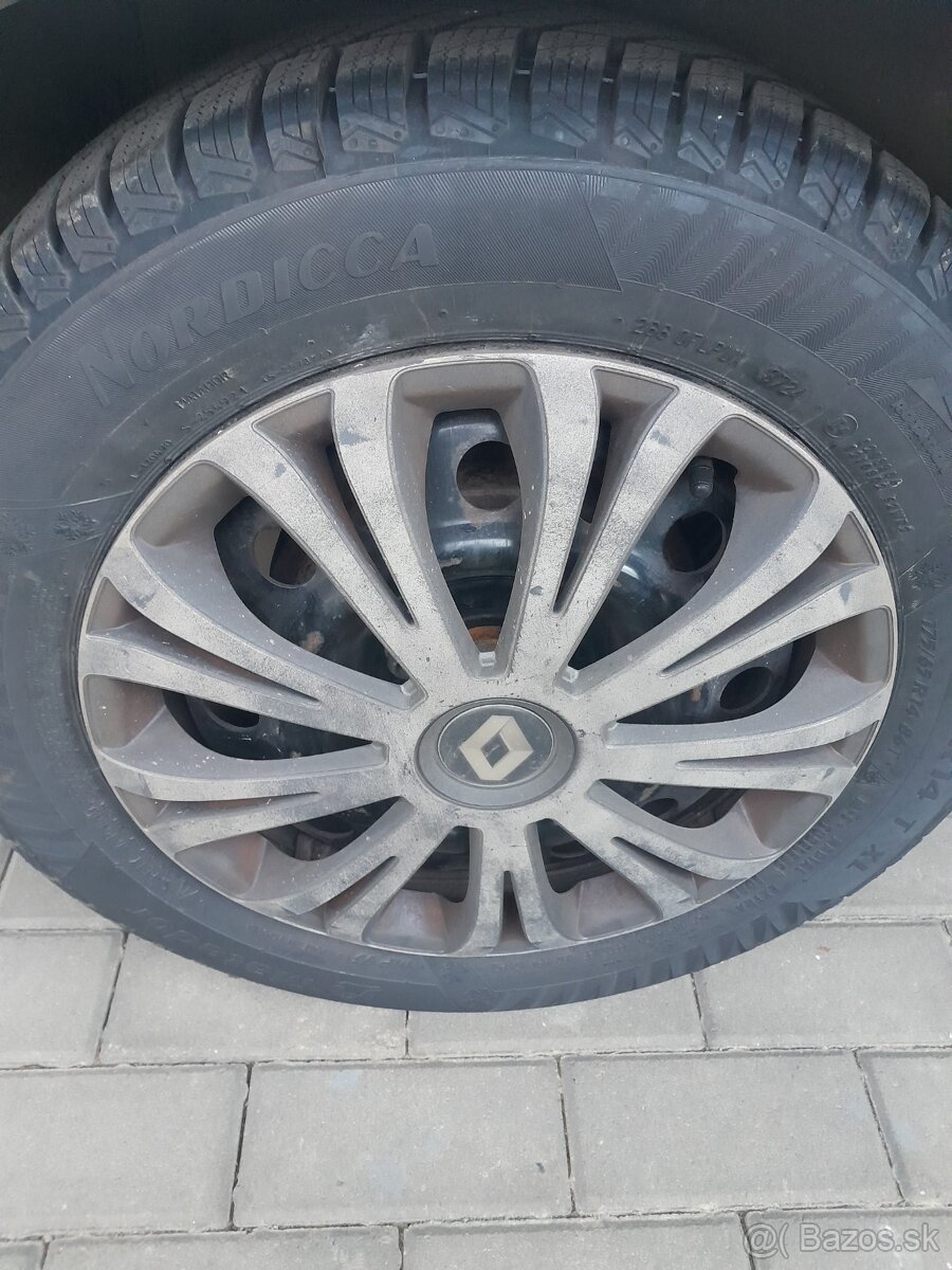 Pneu zimne175/65 r14 disky 5,5Jx14 4x100 ET36