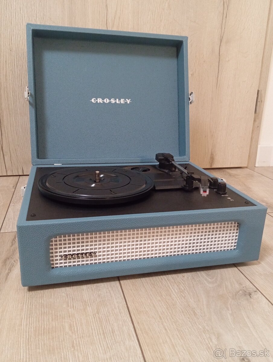 Gramofón Crosley Voyager Modrý