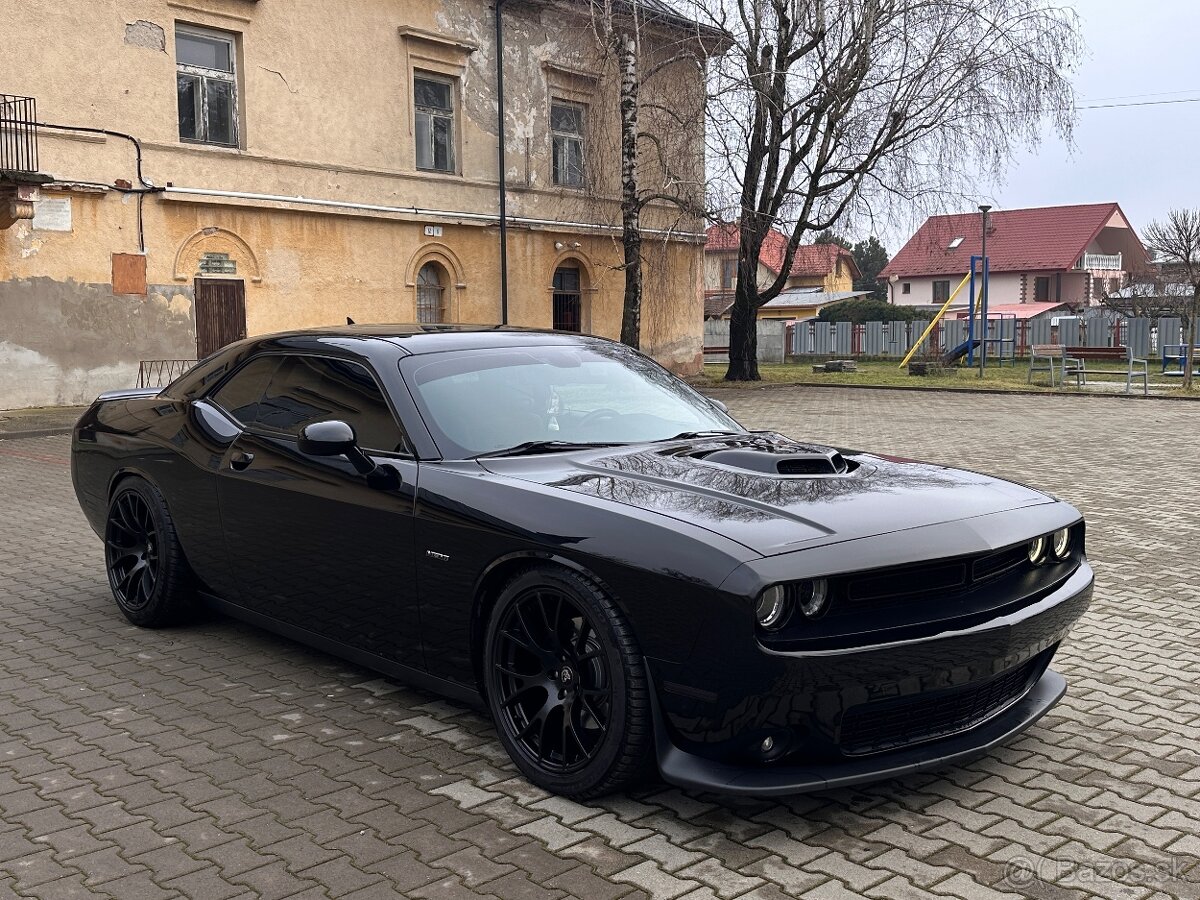 Dodge Challenger 5.7 HEMI, SHAKER