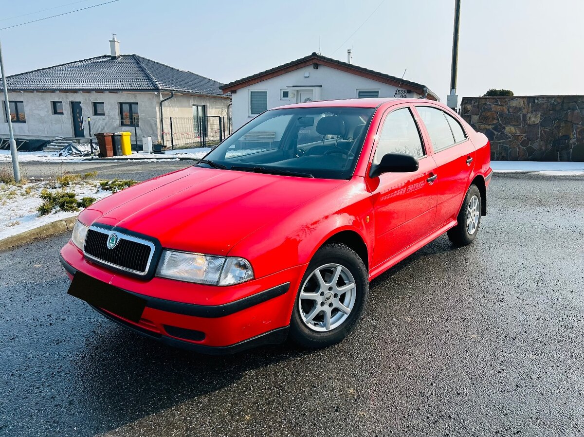 Škoda Octavia 1.6 benzín/Ako nové kúpené v SR