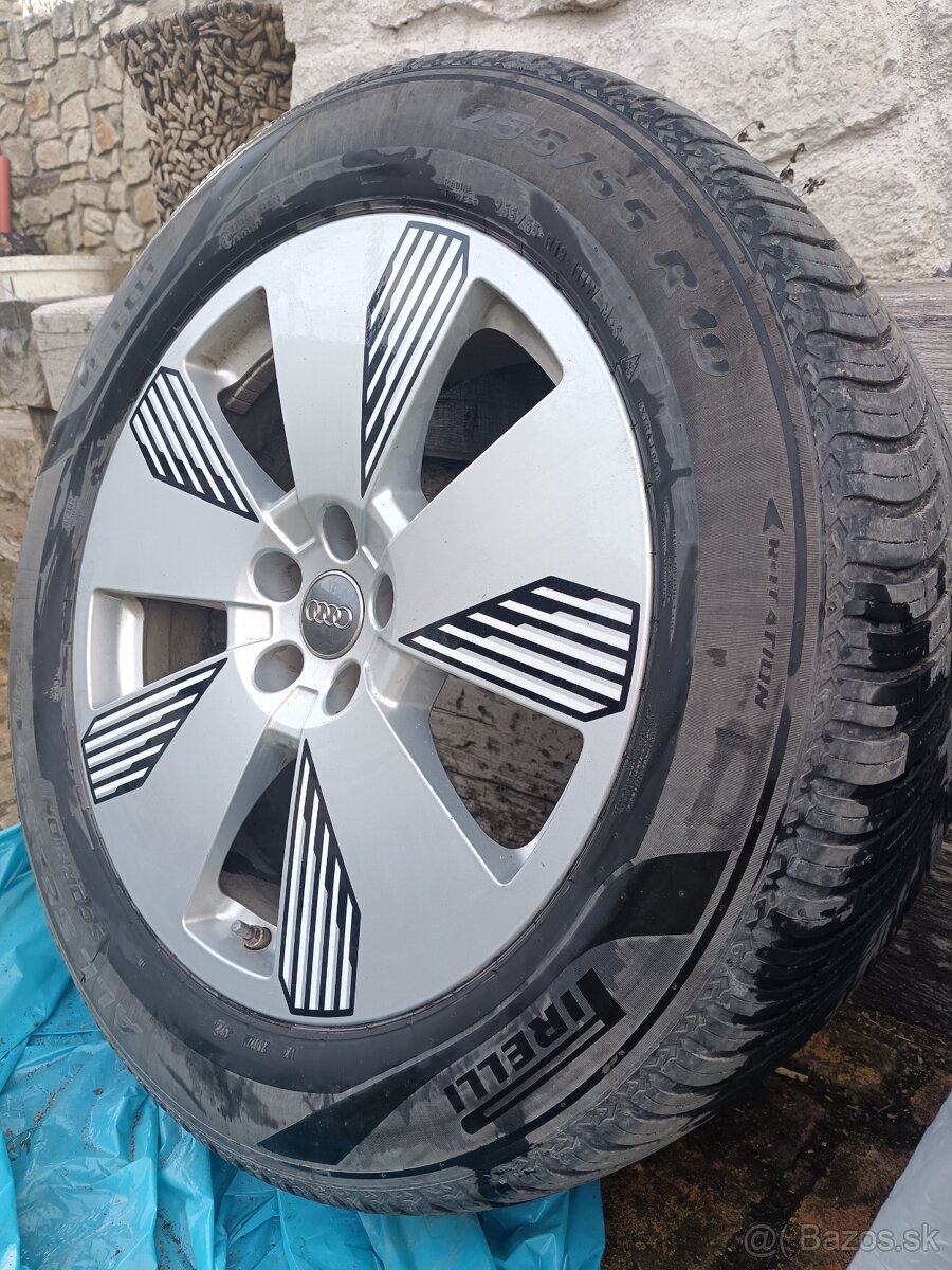 5x112 r19   255/55  audi e tron