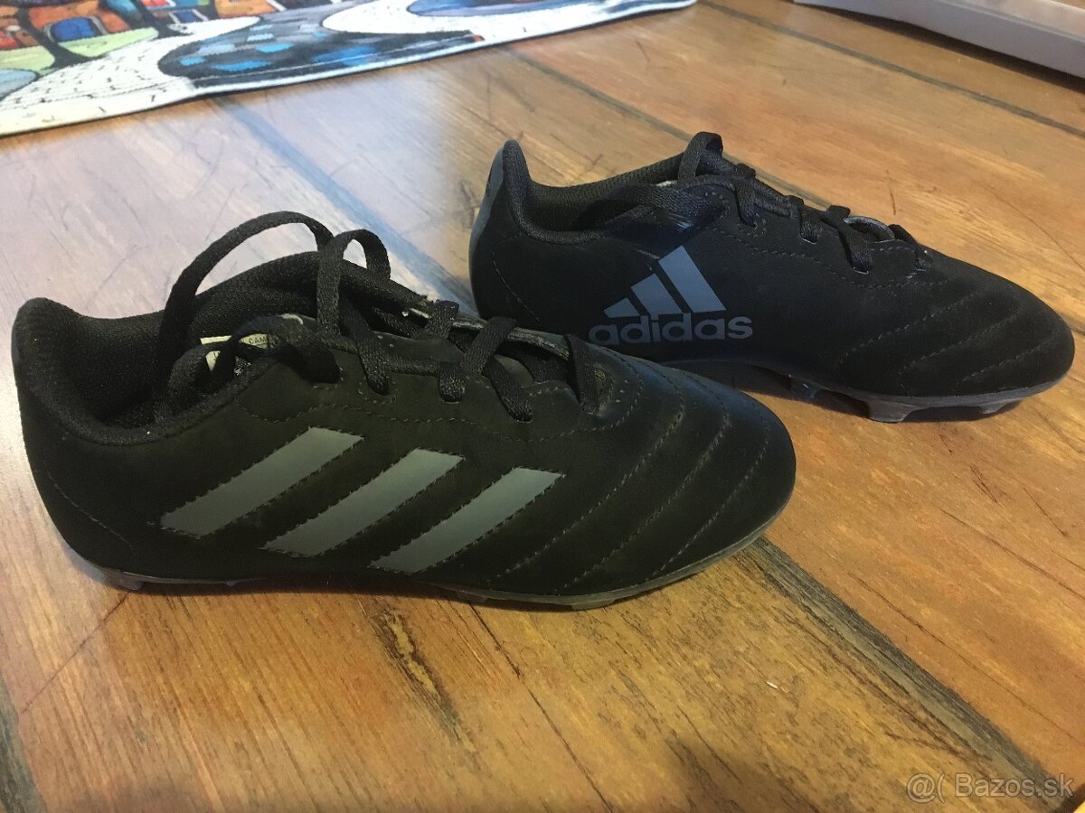 Chlapčenské Adidas kopačky 31,5