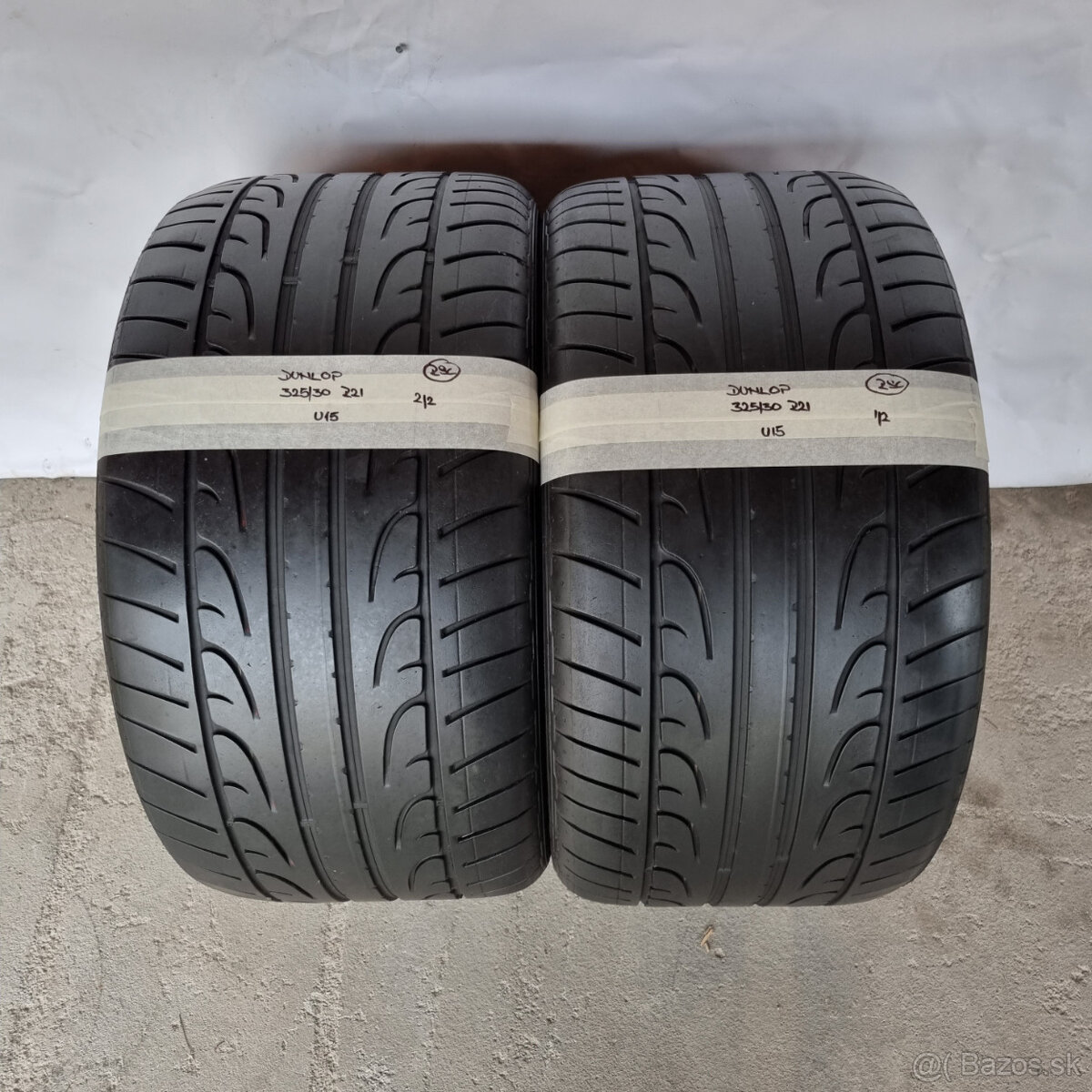 2 kusy 325/30 R21 DUNLOP