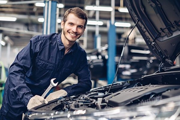 Hľadáme skúseného automechanika