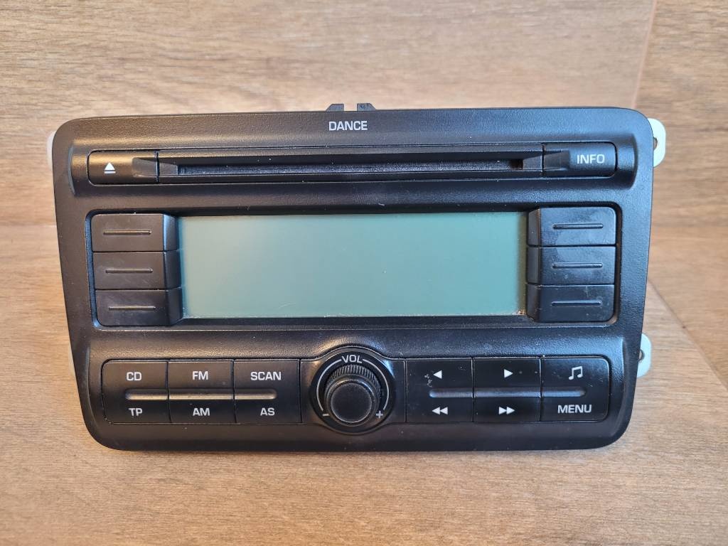 SKODA FABIA II RADIO DANCE