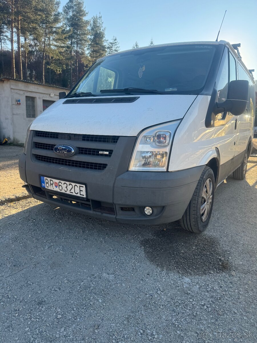 Ford transit 2006 9 miest