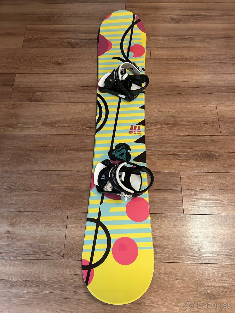 Predám dámsky snowboard s viazaním Westige Melody, 154 cm