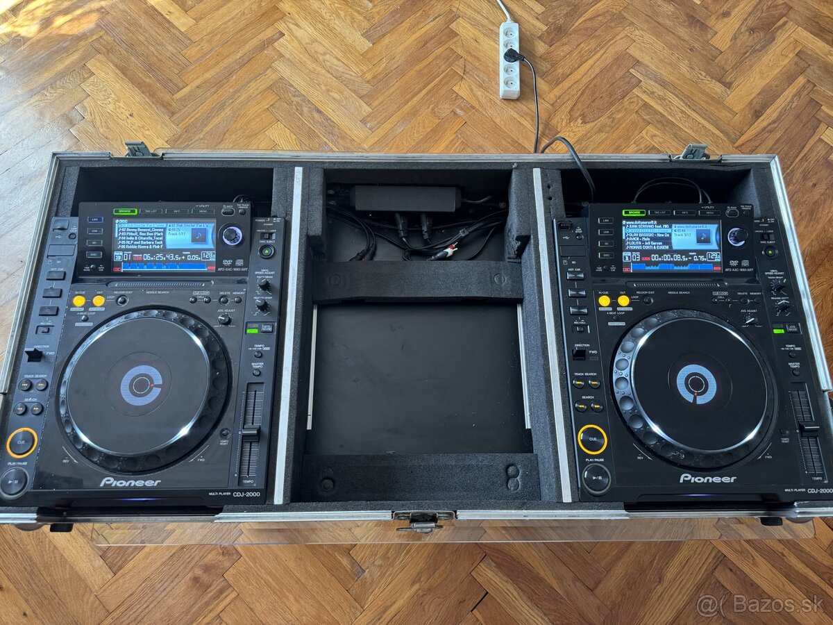 Pioneer CDJ 2000 + case namieru