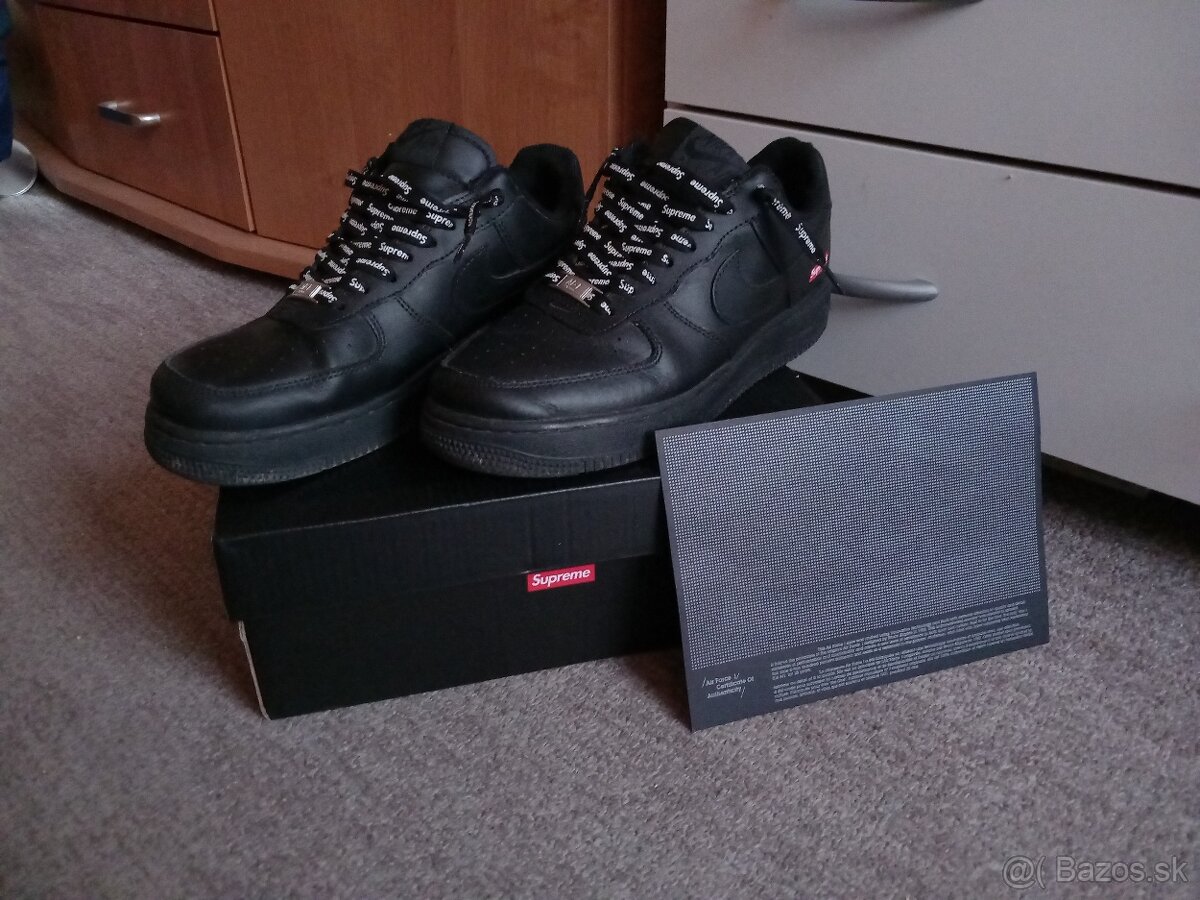 Nike Air Force 1 Low Supreme black