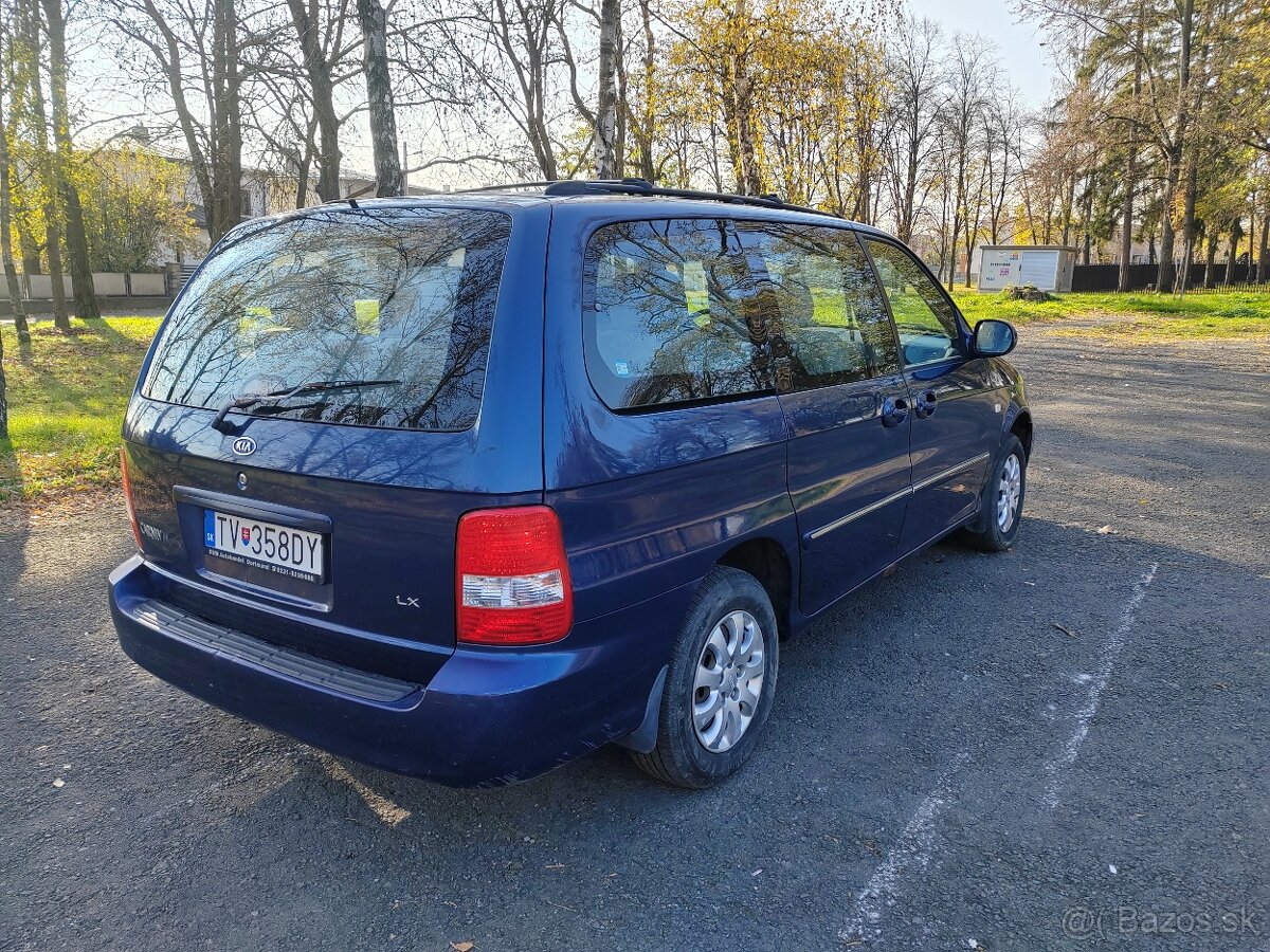 Kia Carnival 2.9CRDI 106kw 7 miestne  2/2/3 - Možné splátky